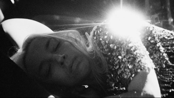 Dünyanın Sonundan Fazla Bir Şey Beklemeyin